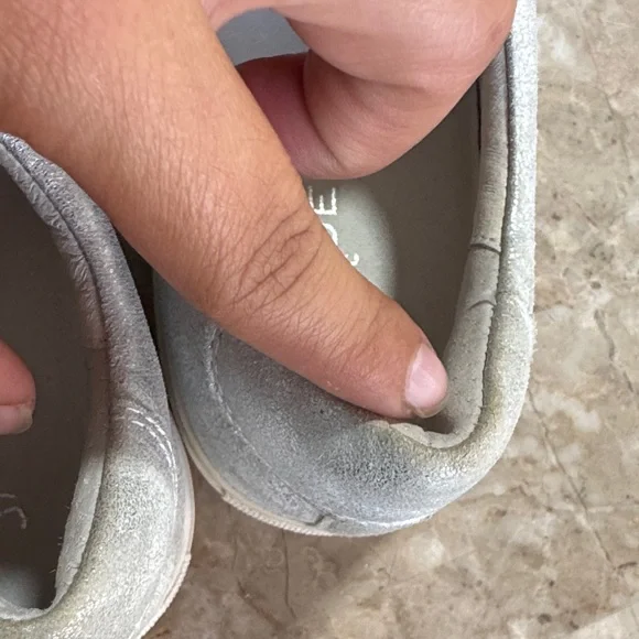 J/SLIDES Metallic Silver Sneakers - Picture 5 of 7